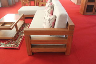 新買的家具,曬一曬圖片,廠家說是純榆木的,沒有輔料,大家看一看覺得怎么樣